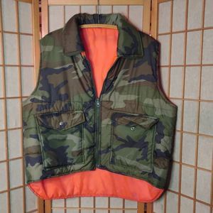 Duck Bay Men's Vintage Nylon Reversible Camo Hunting Puffer Vest Orange Large